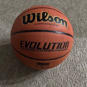 Wilson Evolution microfiber composite  Basketball size 7 
29.5